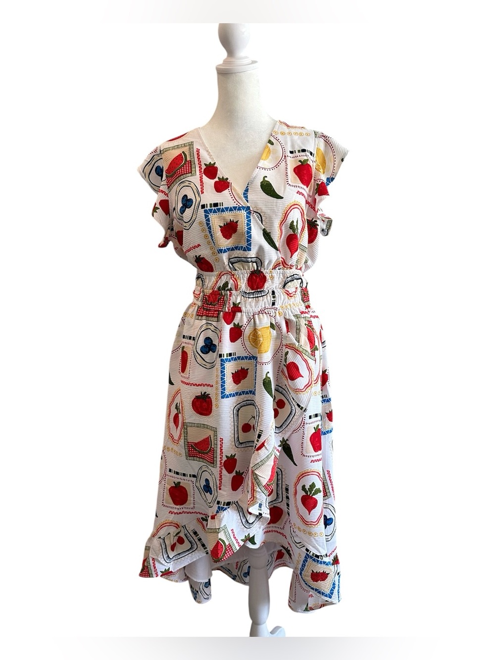 NWT Medium Cato spicy summer farmers market print wrap dress pepper strawberry